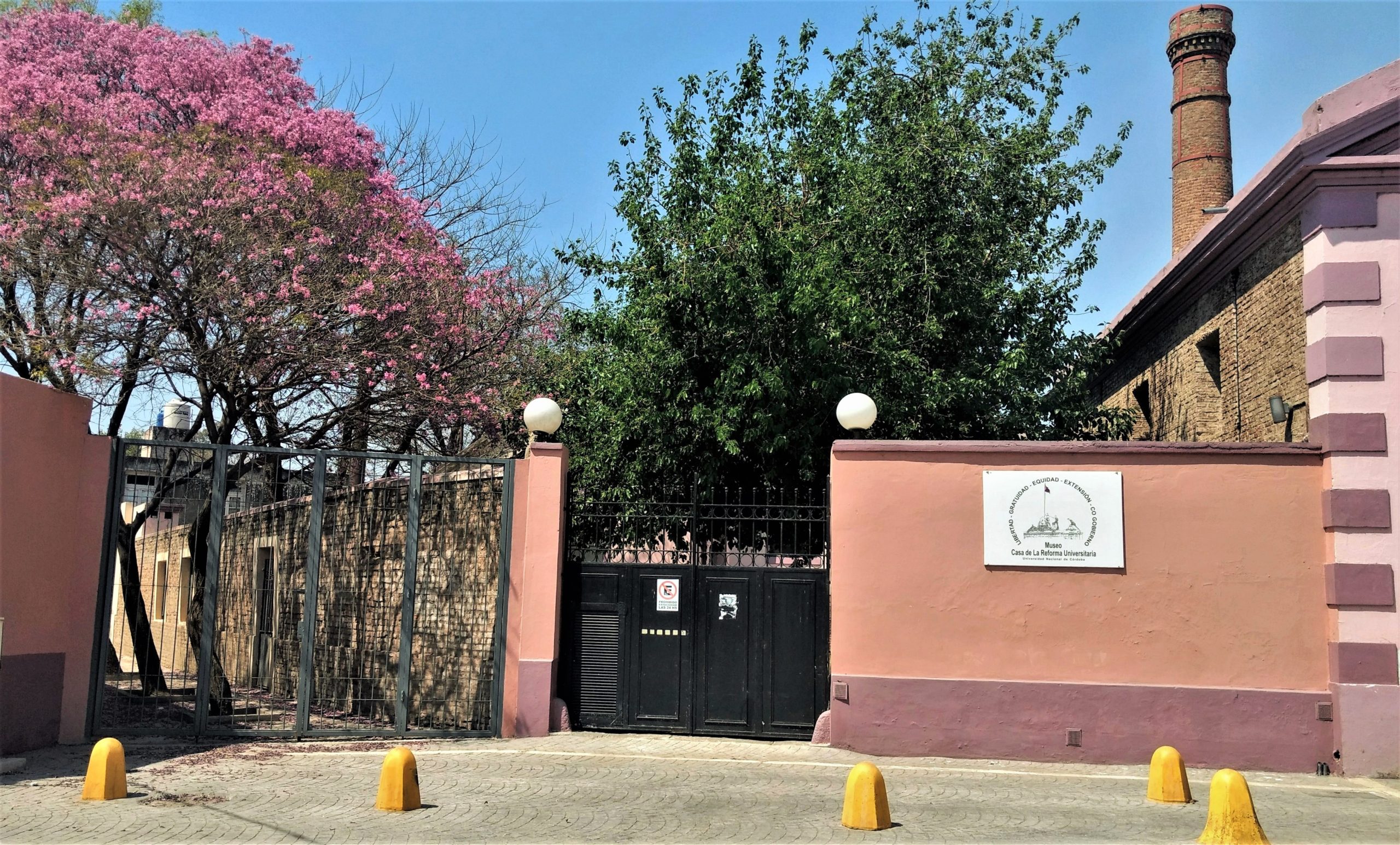 2. Fachada Parcial Museo